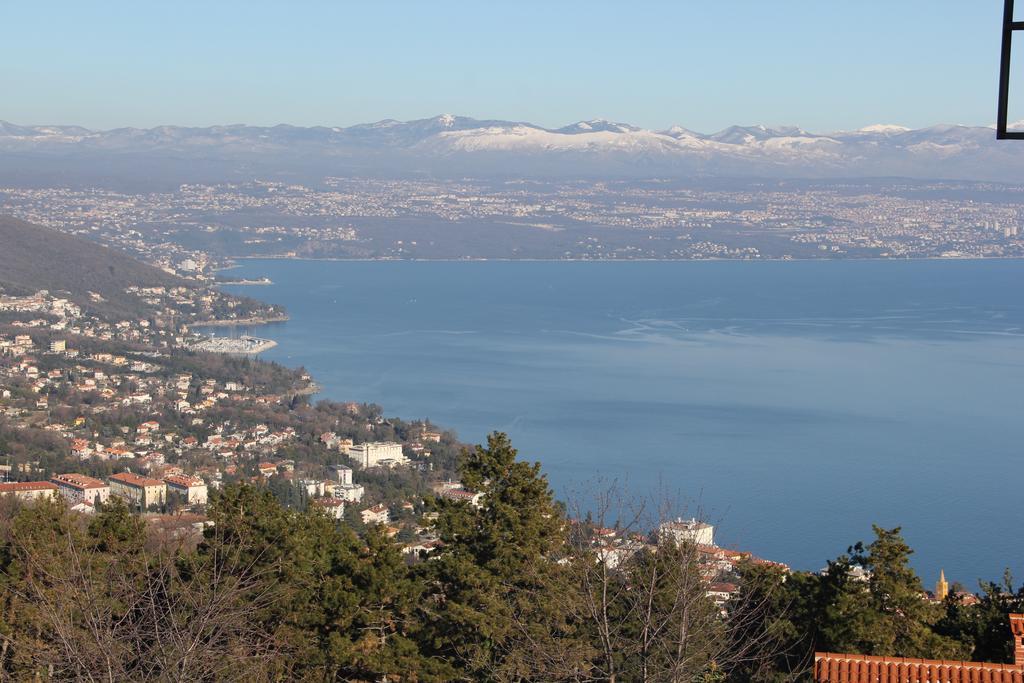 House Anastazia With Spectacular View Villa Lovran Bagian luar foto